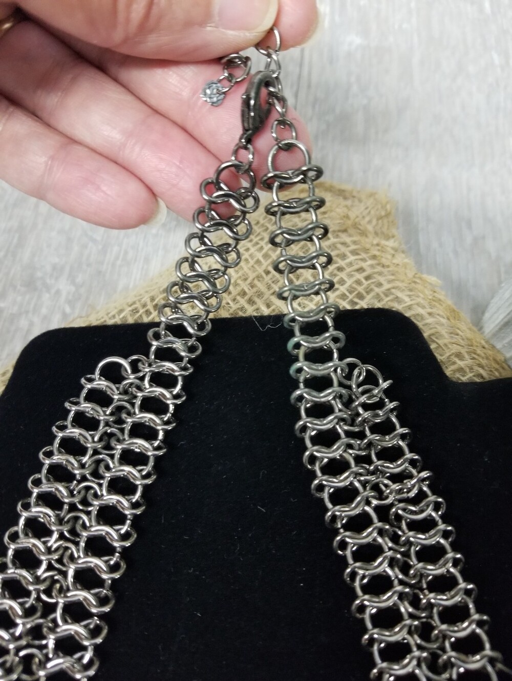 Chainmail Link Statement necklace W/ Grey Faux Pearls - Picture 5 of 8